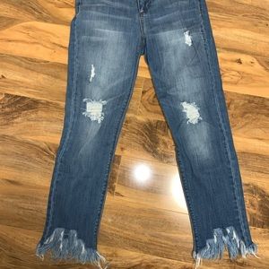 Women’s Frayed Jeans